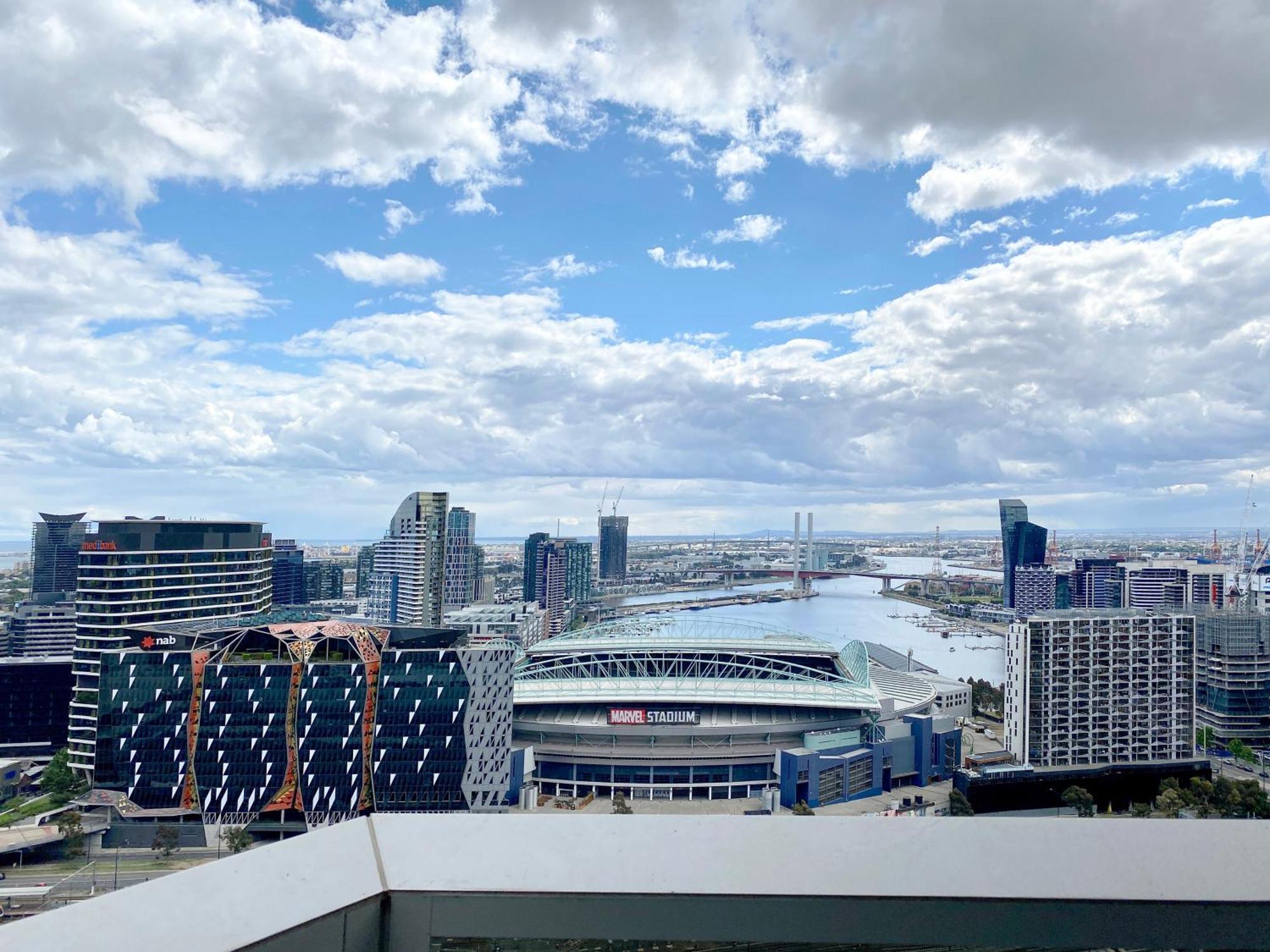 Exclusive 3B2B Apartments At Wsp — Photos 3
